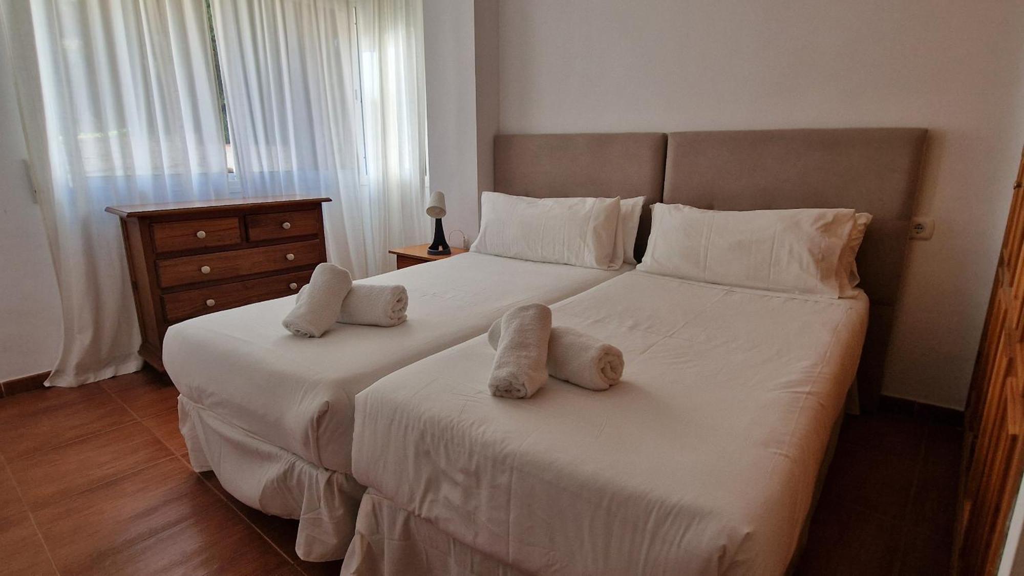 Apartamentos Latin Нерха Екстериор снимка