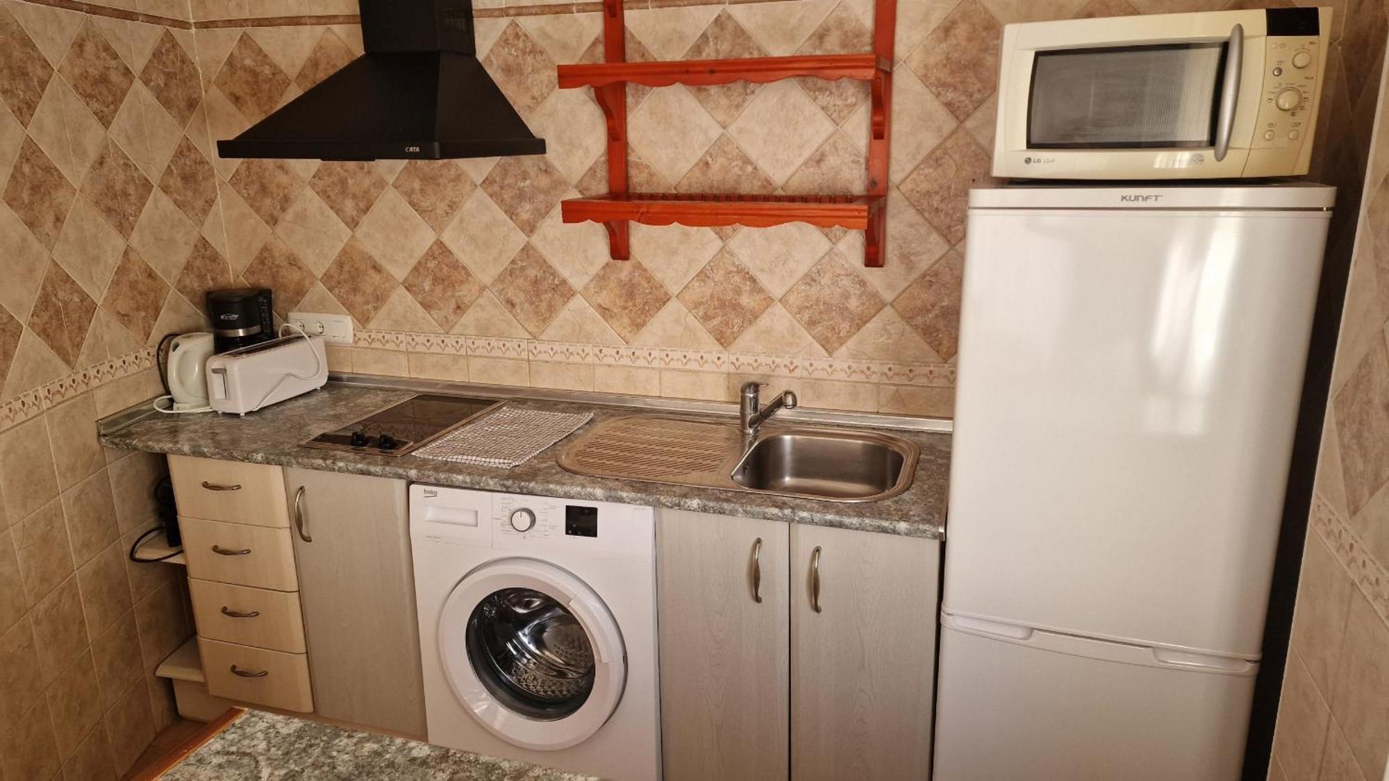 Apartamentos Latin Нерха Екстериор снимка