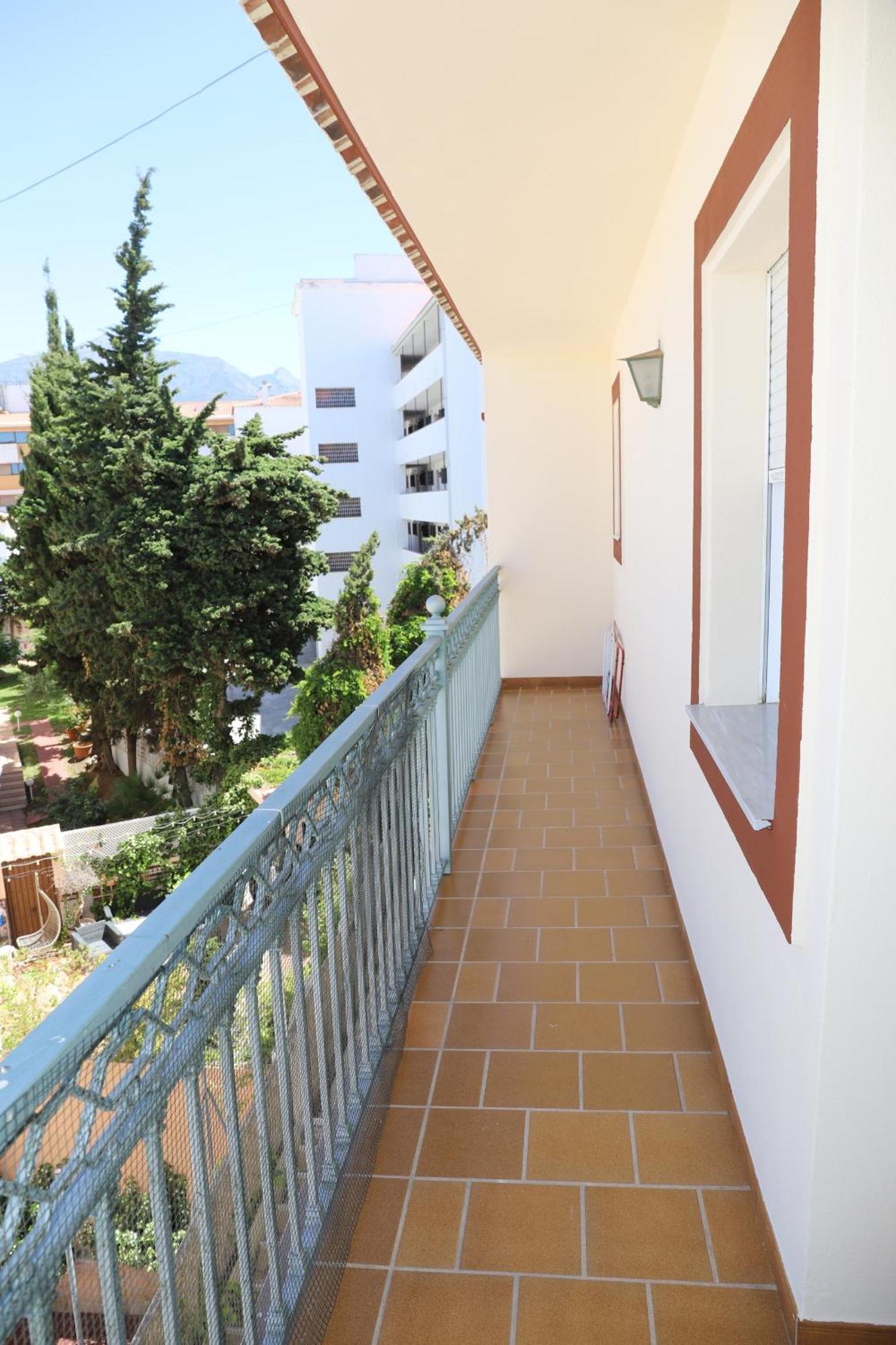 Apartamentos Latin Нерха Екстериор снимка