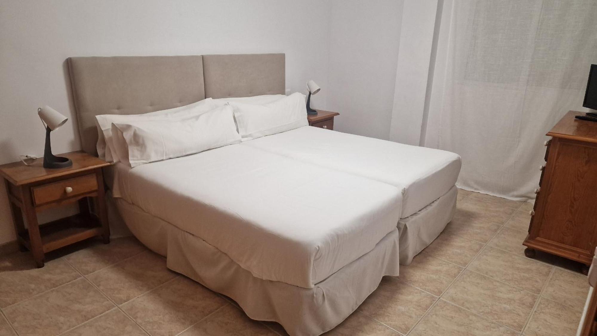 Apartamentos Latin Нерха Екстериор снимка